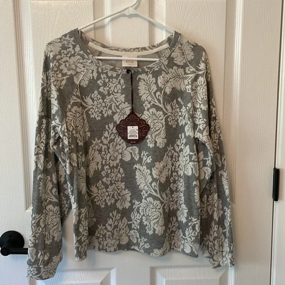 Knox Rose floral pullover - Picture 3 of 8